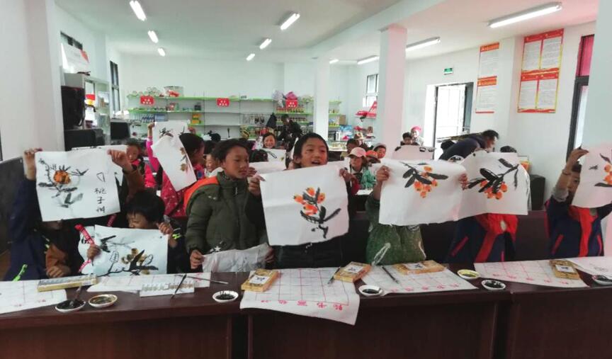 脱贫攻坚 南宫28立异公司捐建麻格同村“儿童天地”正式开园